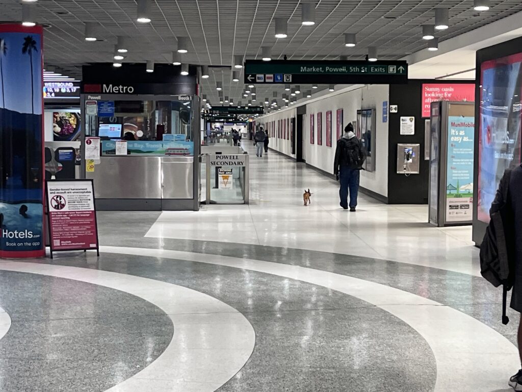 Powell Street Station mezzanine plaza